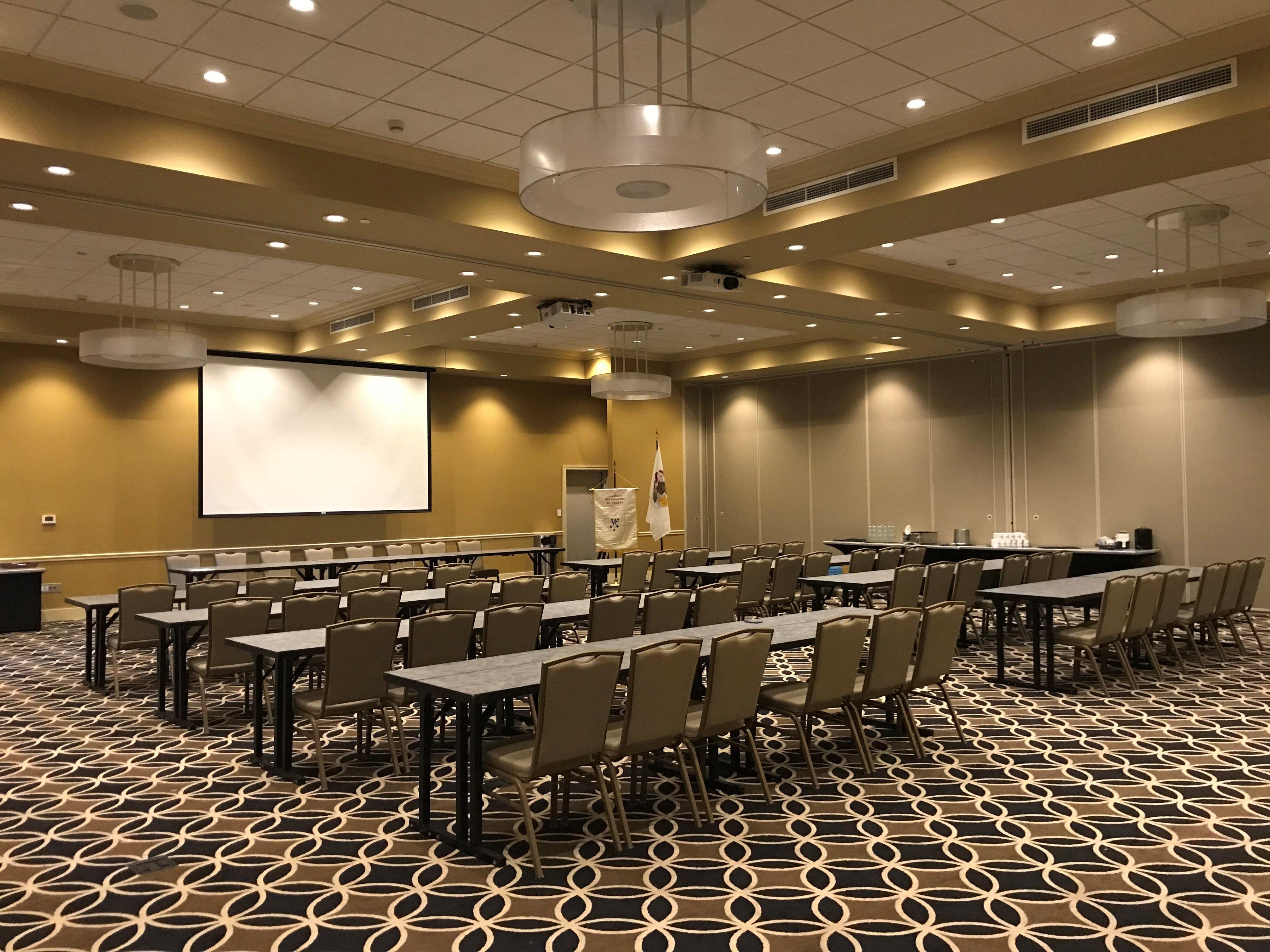 Holiday Inn And Suites East Peoria By Ihg Exteriér fotografie